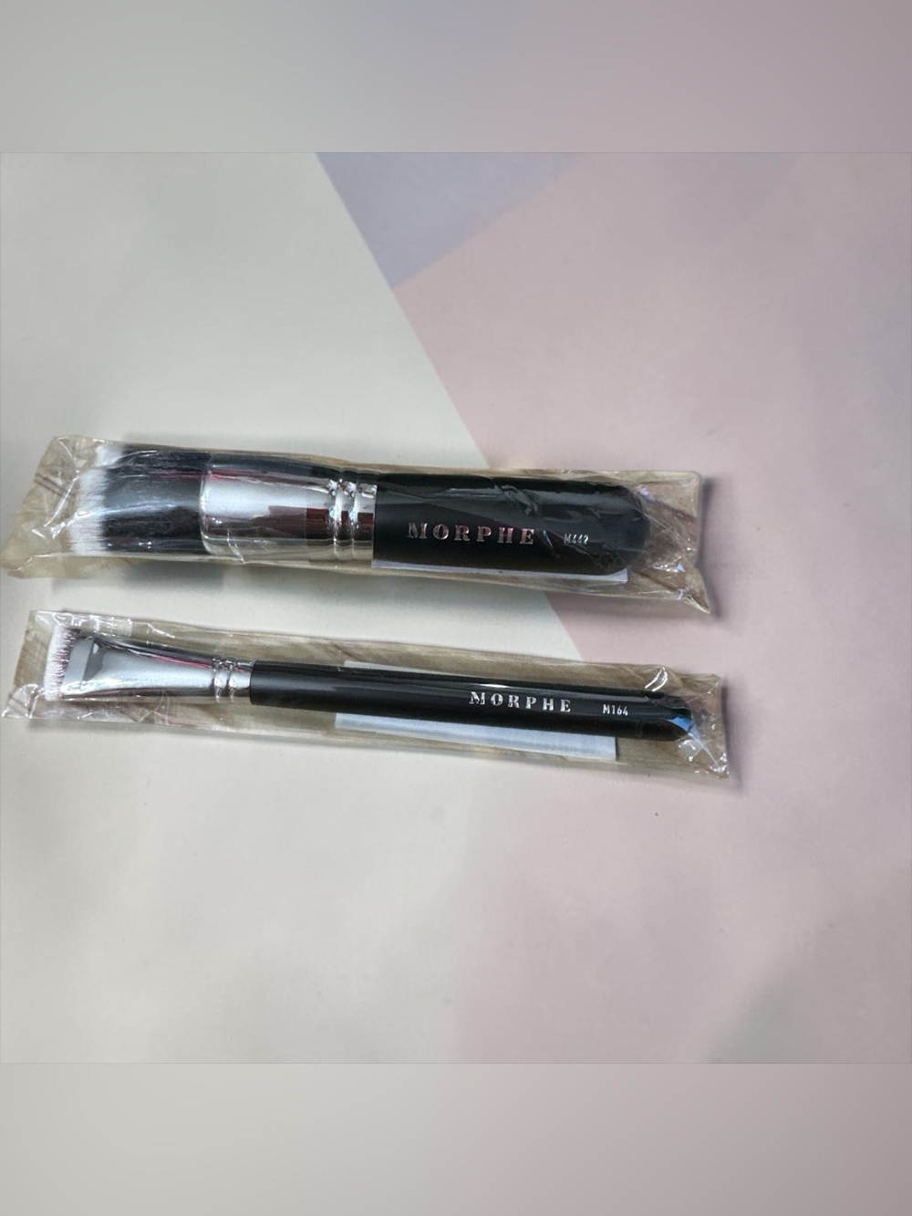 Morphe Black Face & Eye Brush Duo buffer brush and contour brush m442 m164